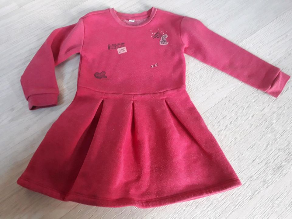 Esprit Sweatkleid Kleid Gr. 104/110 in Baden-Baden