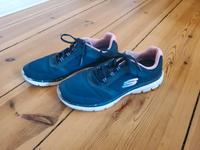 Sketchers Schuhe blau Gr. 42 Berlin - Westend Vorschau