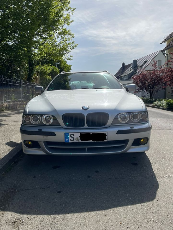 BMW E39 530i Touring Automatik in Stuttgart