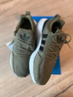 ADIDAS Sneaker Turnschuhe oliv SwiftRun in 35 35,5 Nordrhein-Westfalen - Hennef (Sieg) Vorschau