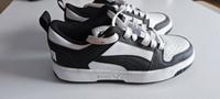 Puma Schuhe scharz weiß 37 Hessen - Maintal Vorschau