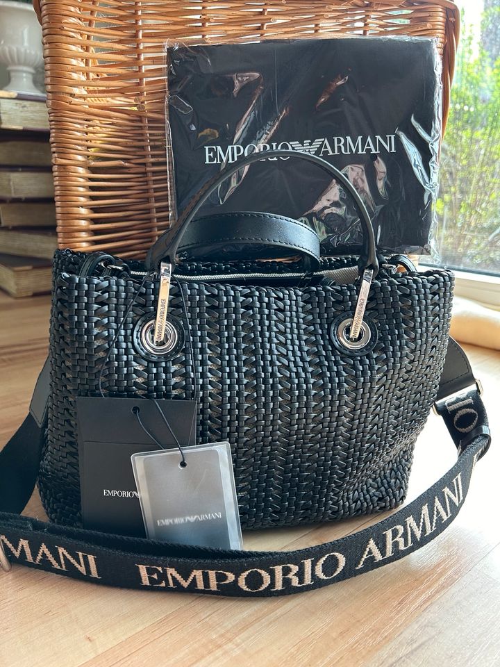 Emporio Armani Shopping Bag Neu in Neuhausen/Spree