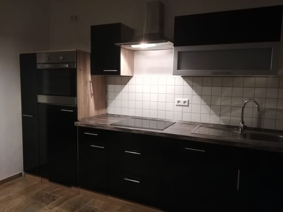 Schöne kernsanierte 2 ZKB Wohnung in zentraler Lage von Pirmasens in Pirmasens
