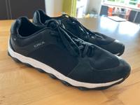 Sika Halbschuhe Turnschuhe Laufschuhe Sneaker Schwarz 39 Hessen - Großenlüder Vorschau
