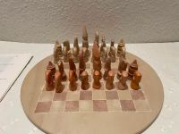 Schachspiel / Schachfiguren - Kenia - Speckstein weiß/rosa Ludwigsvorstadt-Isarvorstadt - Isarvorstadt Vorschau
