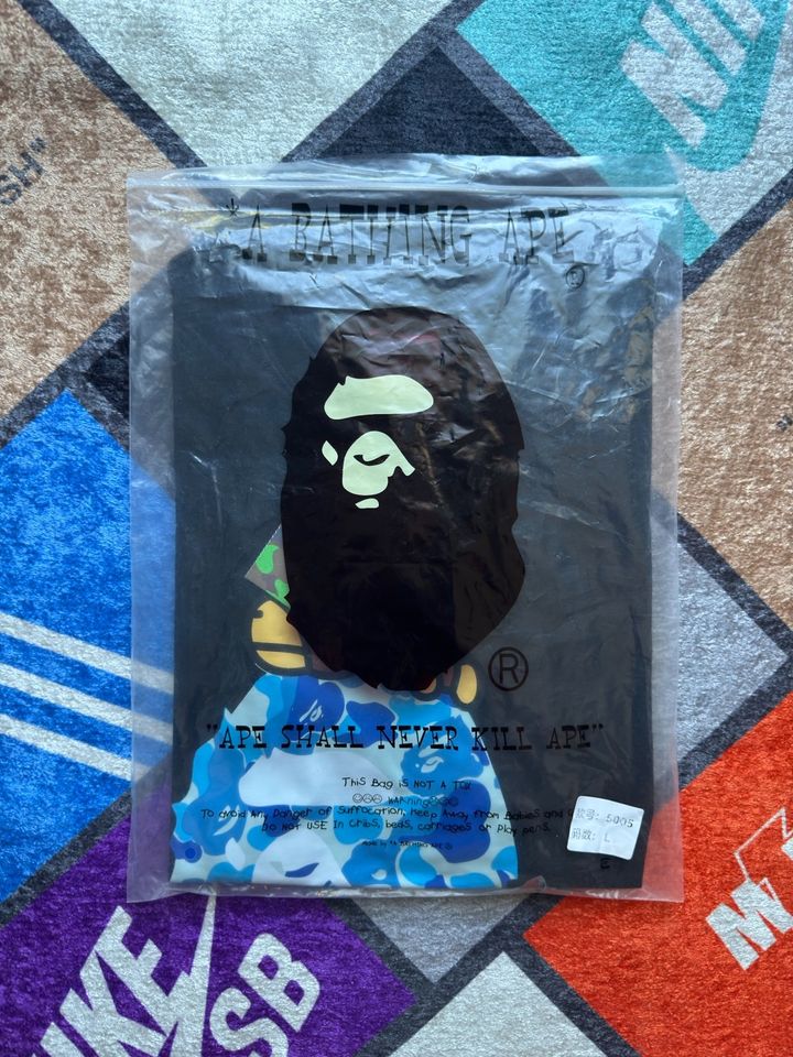 NEU BAPE Color Camo Milo On Big Ape Tee (FW22) Black Navy ® in Rösrath