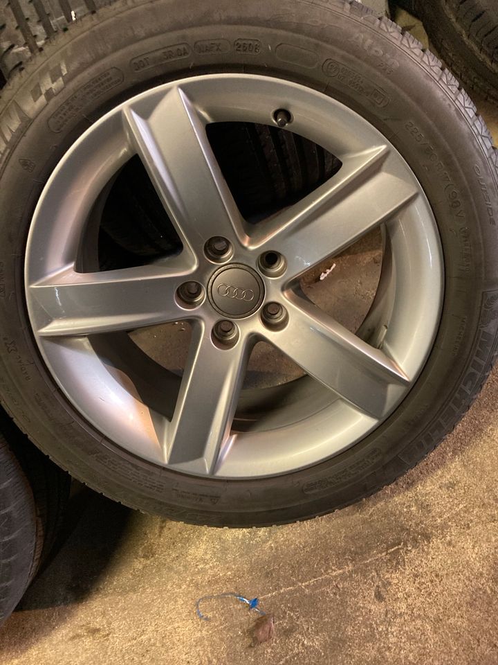 Audi A4 A5 S5 17zoll/ 225 50 R17 Michelin in Werne