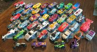 44 Hot Wheels HotWheels Fantasy Cars Nordrhein-Westfalen - Langenfeld Vorschau