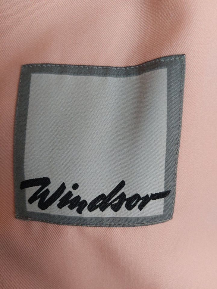 Designer Mantel Windsor rosa rosé Gr. 40 in Ludwigsburg