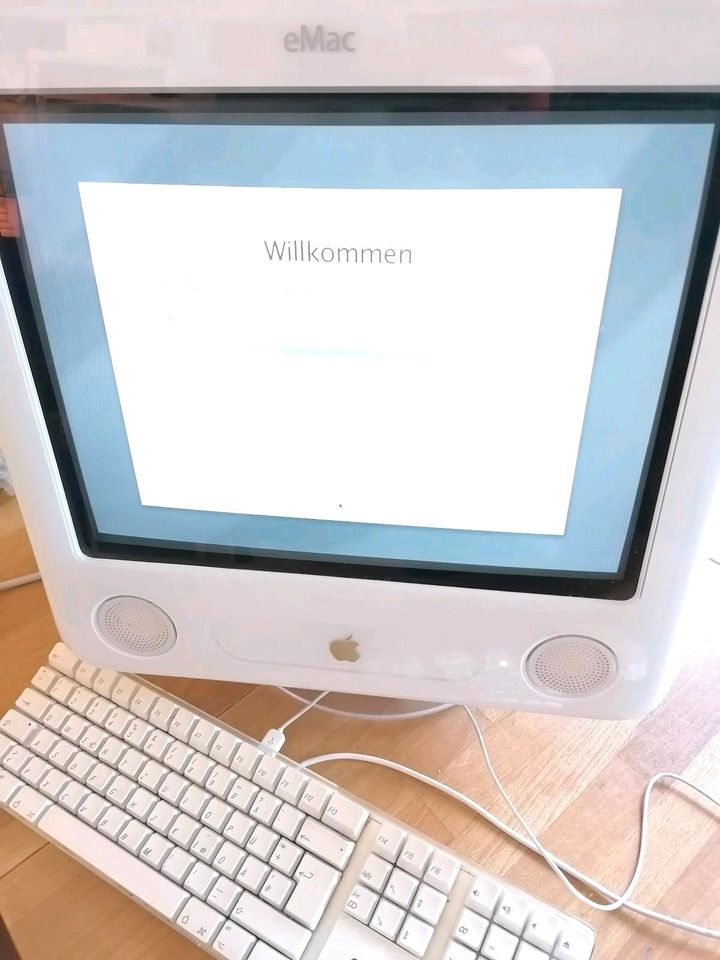 eMac Apple in Kronberg im Taunus