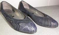 Damen Pumps dunkelblau Caprice Echtleder Gr. 5 Niedersachsen - Lehrte Vorschau