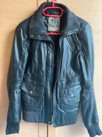 Schwarze Lederjacke von Review, Größe S Nordrhein-Westfalen - Paderborn Vorschau