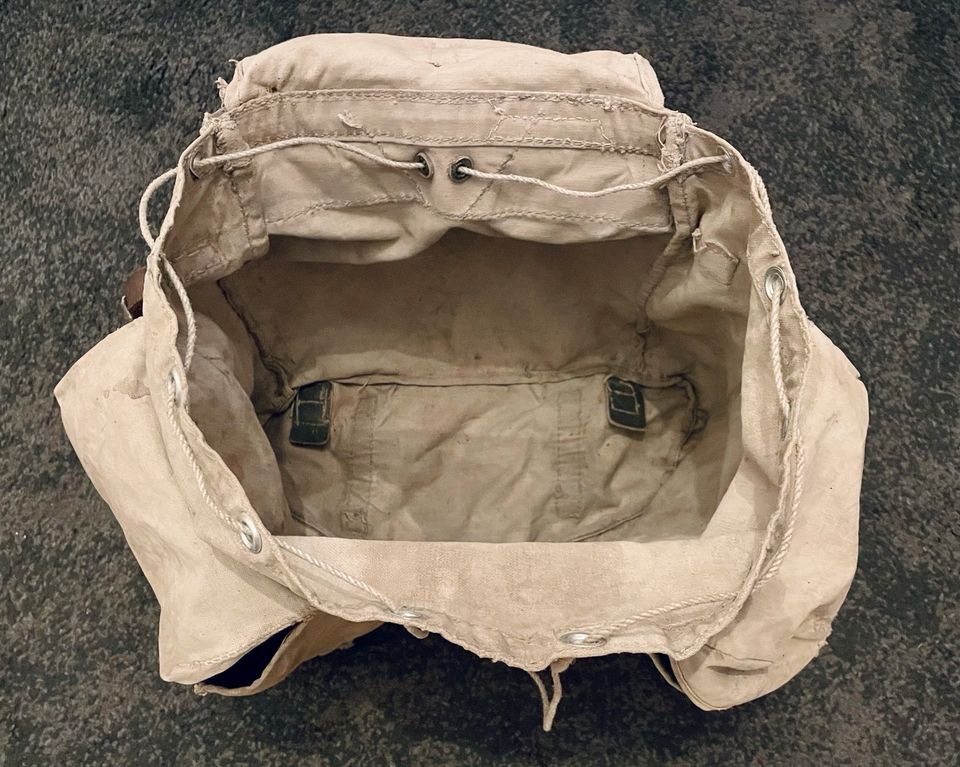 Militär Armee Feld Rucksack Tasche 2. Weltkrieg Sammler + Gürtel in Aurich
