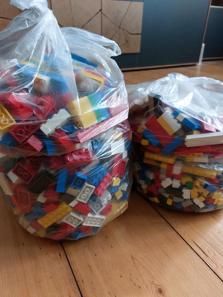 Riesengroßes Lego Paket mit Platten, Steinen, Haus, Polizei... in Oberhausen