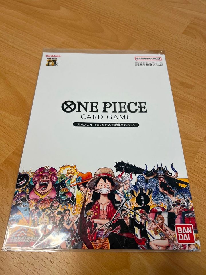 One Piece Card Game Premium Card Collection 25th Anniversary Jap in Düsseldorf