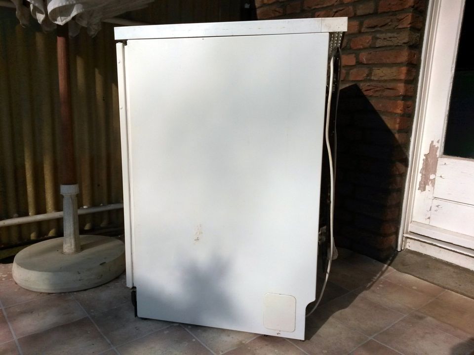 Kühlschrank BOSCH KTL1740. Defekt für Ersatzteile. in Wesel