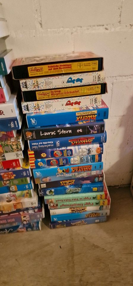 Verschiedene VHS Videofilme für Sammler in Freiberg am Neckar