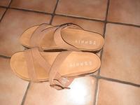Esprit Pantoletten Gr.42,Neu!! Hessen - Oberursel (Taunus) Vorschau
