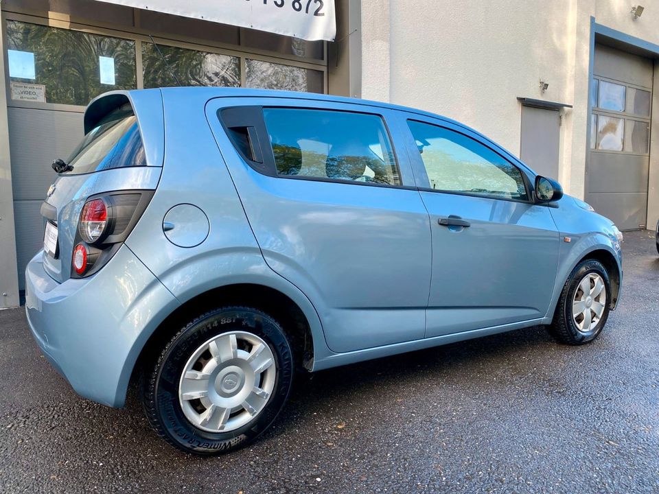 Chevrolet Aveo Schrägheck LS,1.2 KLIMAANLAGE,TEMPOMAT,AUX in Erlenbach