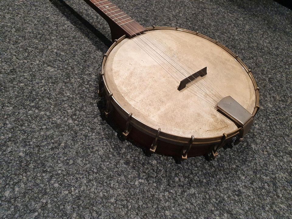 Banjo 4 Saiter in Hannover