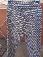 Schicke Capri Stoffhose, Gr. S, Top Zustand Hessen - Groß-Gerau Vorschau