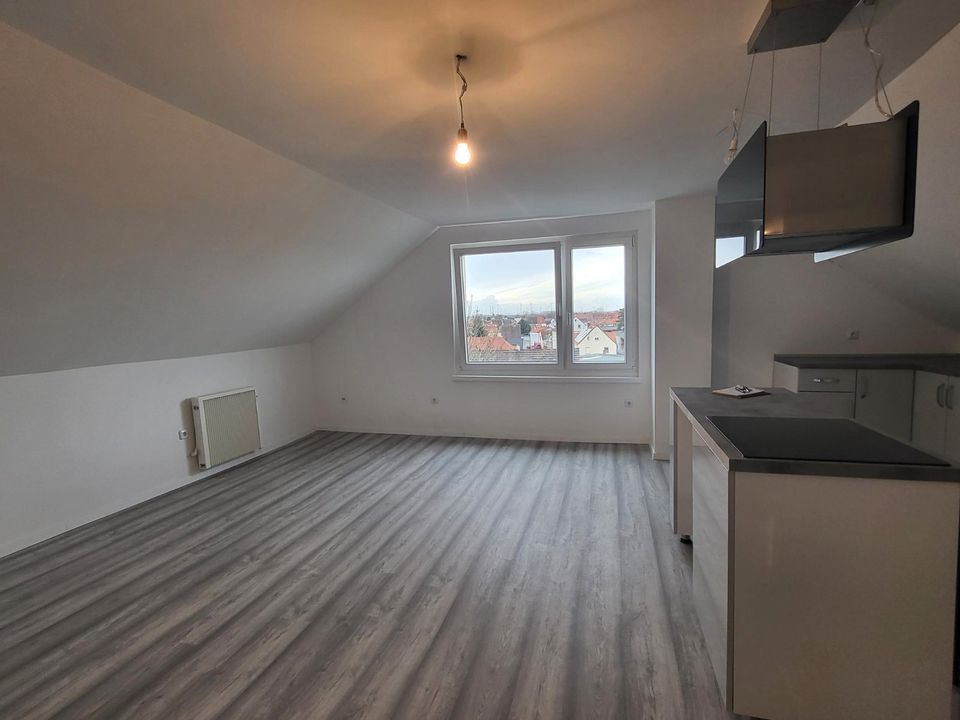 Modernisierte 2-Raum-Dachgeschosswohnung in Großmühlingen in Bördeland