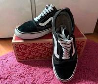 Vans old skool Schuhe 40 schwarz weiße sneaker Berlin - Spandau Vorschau
