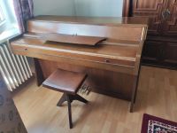 Klavier mit passendem Hocker (Wurlitzer, made in USA). Bayern - Moosbach b. Vohenstrauß Vorschau