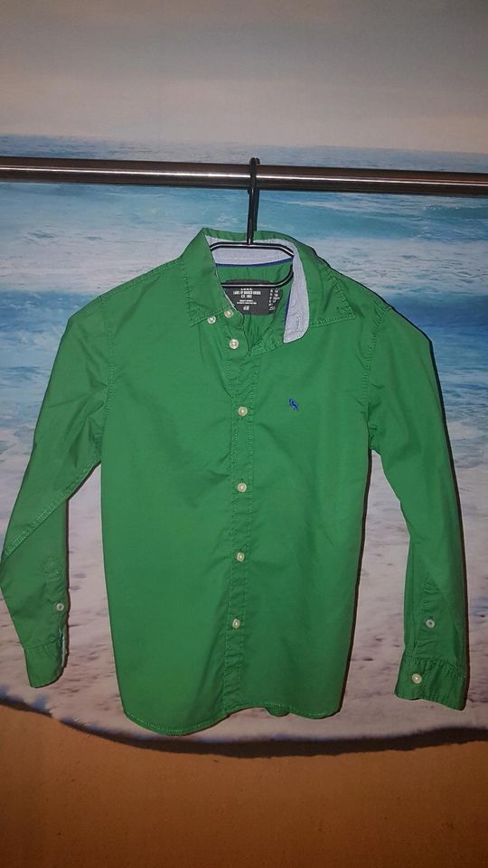 ☆ H&M Hemd Oberhemd grün Gr 128 ☆ in Wathlingen