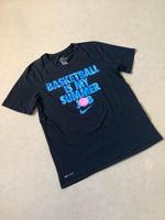 »NIKE« ATHLETIC CUT - T Shirt - BASKETBALL IS MY SUMMER JOB-Gr: M Bayern - Hunderdorf Vorschau