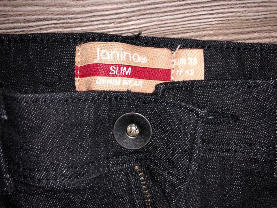 Jeans schwarz grau von Janina denim in 38 normal Rise in Solingen