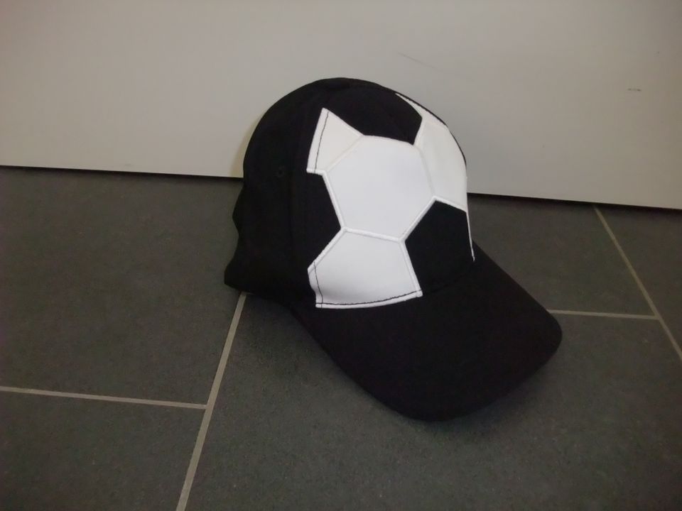 Fußball - Cappy / König Pilsener Ballfever Cap (neu) - 8,50 € in Centrum