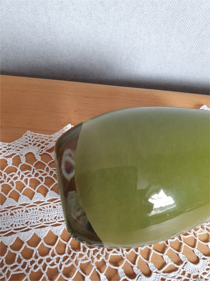 Hochwertige grüne Glasvase in Ilsede
