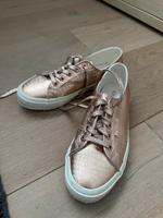 Superga Sneaker Damen 38 roségold NEU Niedersachsen - Isernhagen Vorschau