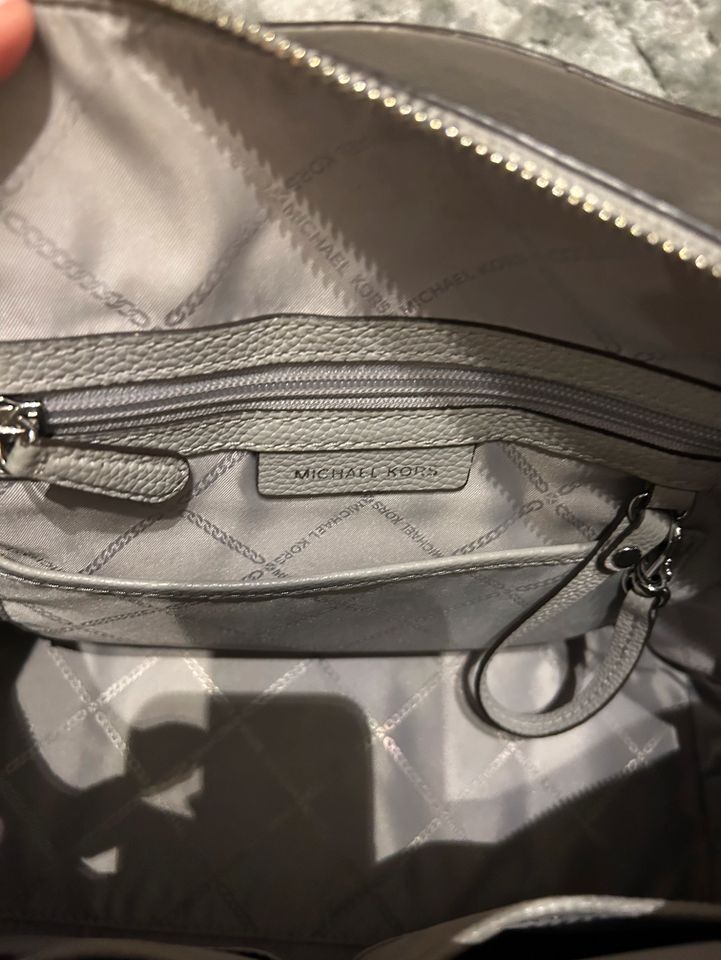 Tasche von MICHAEL KORS Leder - Schultertasche in Oberhausen