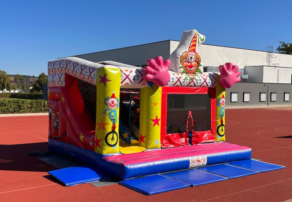 Profi  XXL Hüpfburg Clownarena 6x5m mit Rutsche – Geburtstag... in Heroldsbach