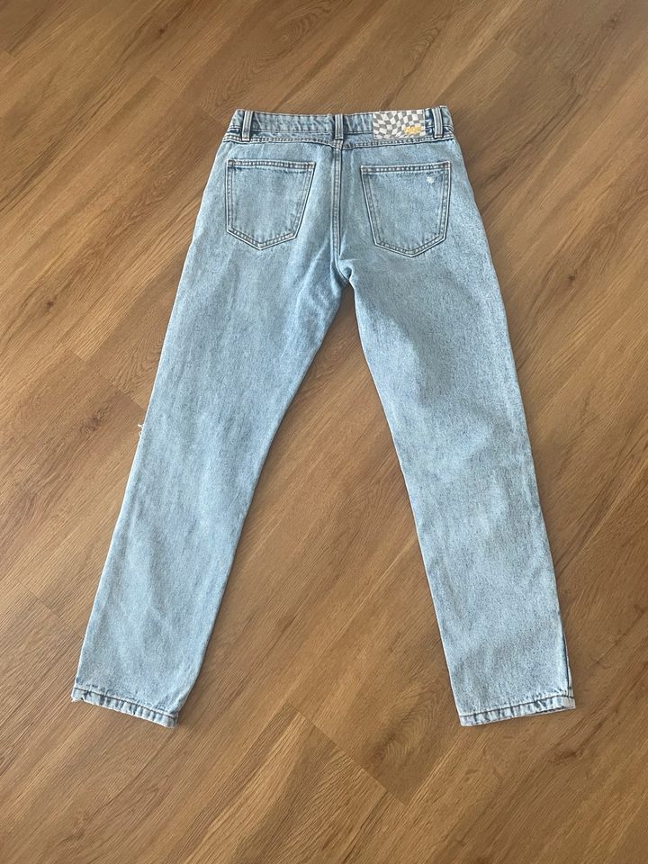 Buggy Jeans Gr27-30 in Iffezheim