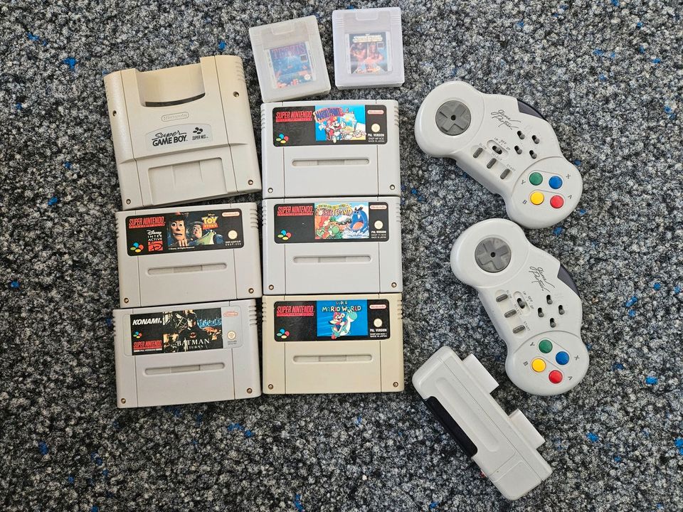 Super Nintendo Original mit Controller und Kabel in Oberschleißheim