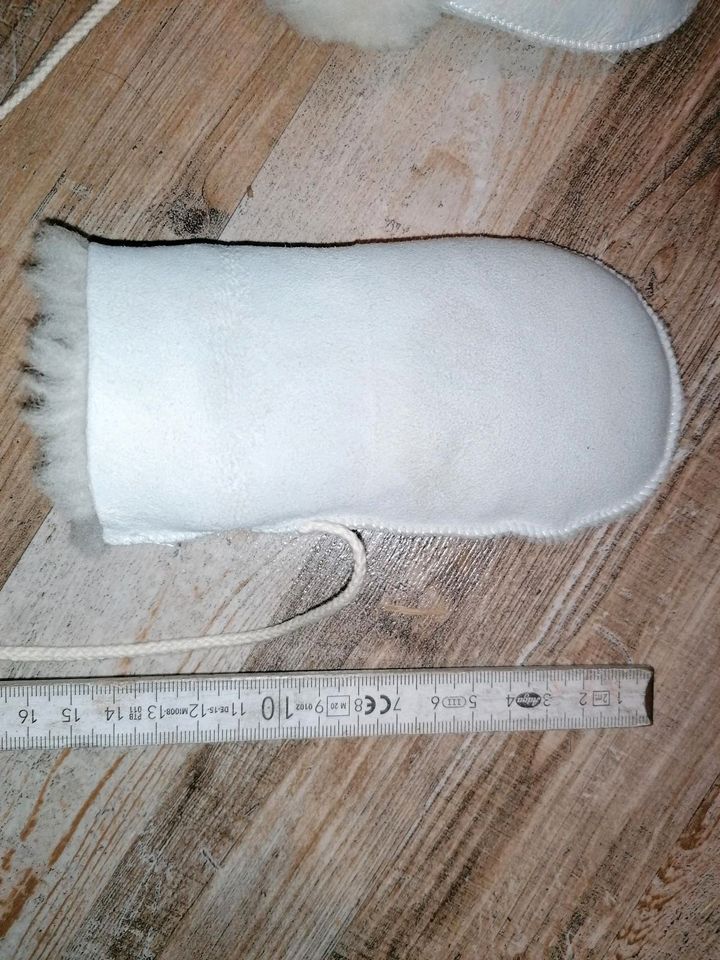 Babyhandschuhe Wildleder Handschuhe mit Lammfell Fäustlinge in Wollersleben