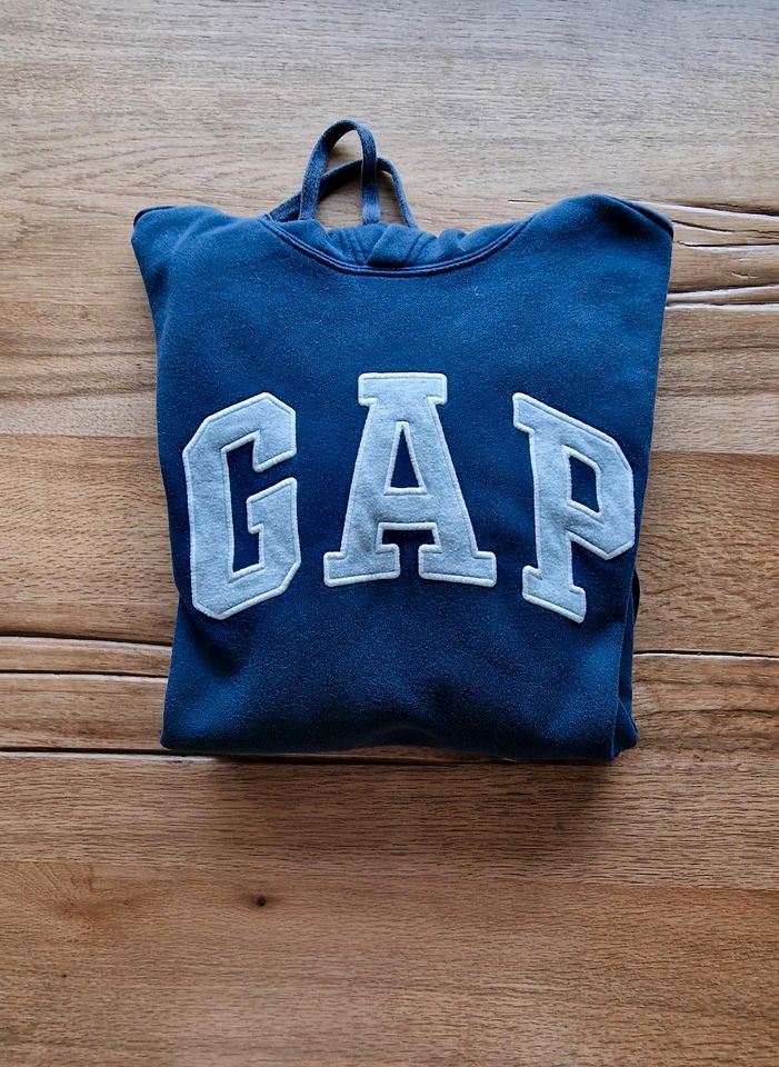 GAP Sweatshirt mavi in Burscheid