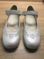 Kommunionsschuhe, Ballerina Schuhe, Leder in Gr. 34 von Däumling Nordrhein-Westfalen - Niederkassel Vorschau