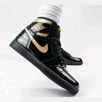 Nike Air Jordan 1 High Gold Black Eu 44 US10 Neu Schwarz Metallic Neu-Seeland - Lindchen Vorschau