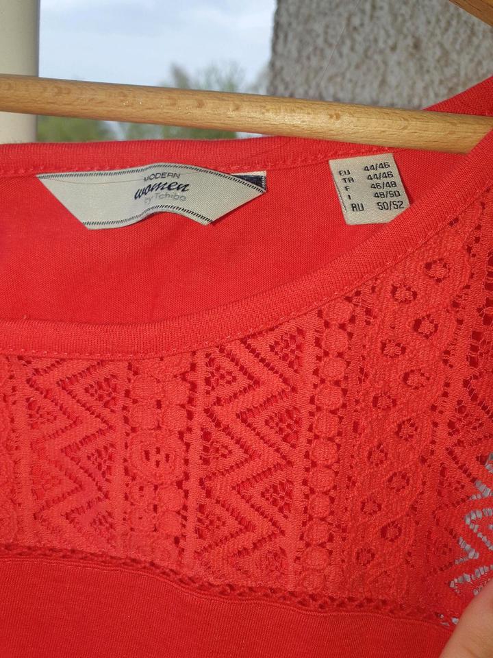 Top Shirt rot Gr. 44 / 46 Vokuhila transparente Spitze Tchibo in Bochum