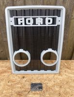 FORD Traktor Kühlergrill 2600 3600 4600 5600 6600 7600 Frontgrill Niedersachsen - Wildeshausen Vorschau