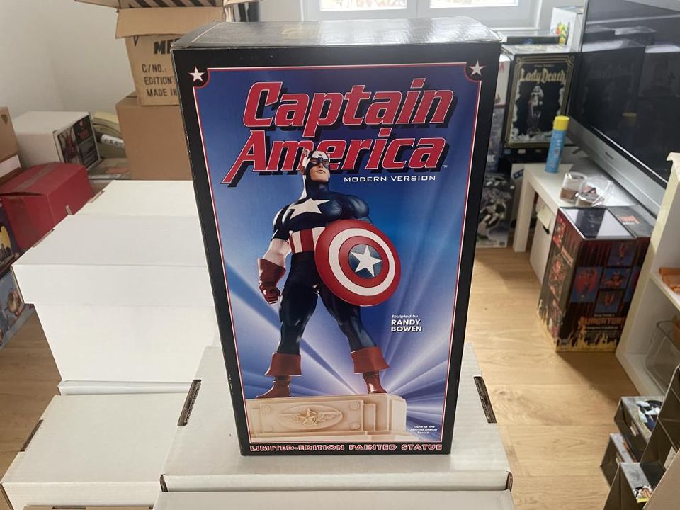 Captain America Modern Version Bowen Designs Full Size Statue in Oppenau