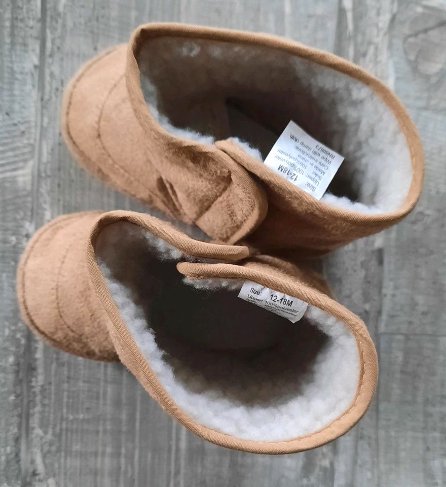 Babyschuhe Lammfell Gr.12-18 Monate neu in Mönchsdeggingen