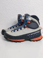 La Sportiva Tx5 Wanderschuhe 37,5 4,5 Bergstiefel Trekking Boots Kr. München - Feldkirchen Vorschau