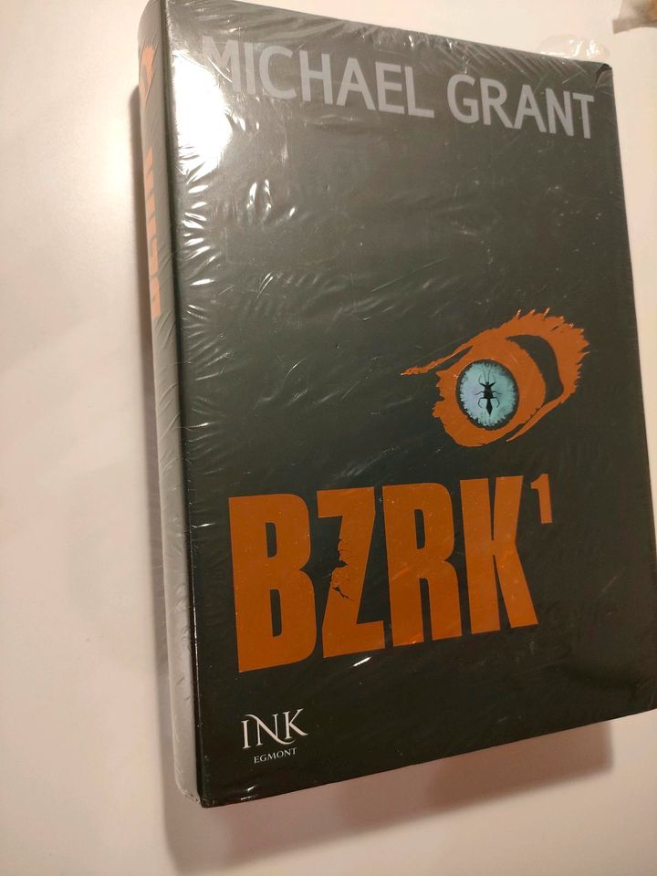 Nagelneus Buch: "BZRK1" von Michael Grant in Berlin