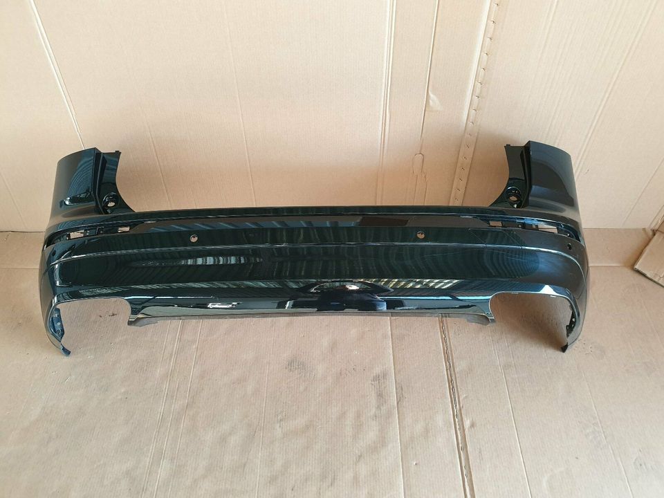 Volvo XC60 2 Heck-Stoßstange hinten 31425198 Schwarz 31425207 18- in Bergkamen