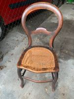 Alter Stuhl Antik Retro Vintage mit Geflecht braun Hessen - Darmstadt Vorschau